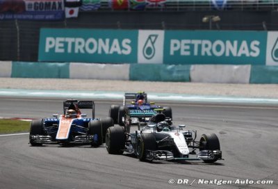 La pénalité infligée à Rosberg est un ‘non-sens’ pour Wolff