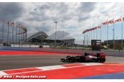 Verstappen se pose des questions après l'accident de Sainz