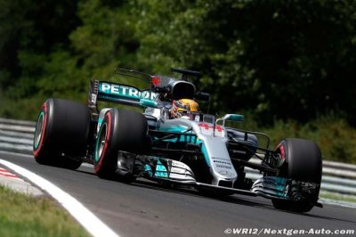 Mercedes was more dominant than Red Bull - Lowe
