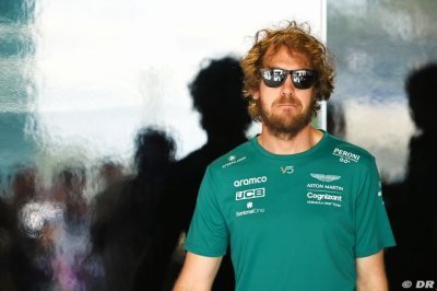 Vettel invited to test Indycar