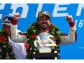 Fernando Alonso hands over to Brendon Hartley in WEC
