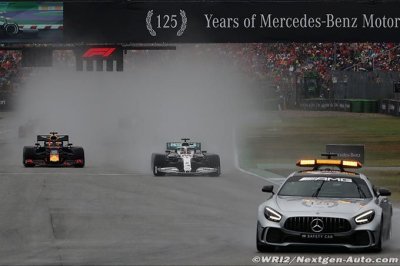 Brawn juge ‘impressionnant’ de voir Verstappen concurrencer des Mercedes ‘qui semblaient intouchables’