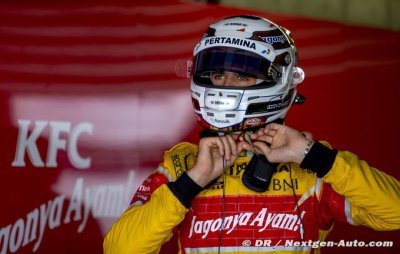 Giovinazzi won’t stagnate in Ferrari role - Wolff