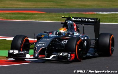 Sauber&nbsp;: Dall’Ara pointe Ferrari et son moteur du doigt