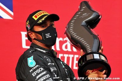 Hamilton&nbsp;: Un trophée ’particulier’ en hommage à Senna à Imola