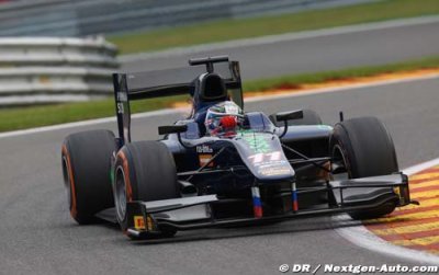 Spa, Course 1&nbsp;: Bird remporte une course mouvementée