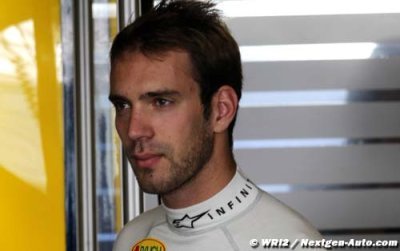 Red Bull to place Vergne at Lotus in 2012 - report