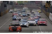 WTCC cars arrive back home