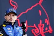 'Personne n'est indispensable en F1' : Brundle s'agace des menaces de Verstappen