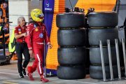 Hamilton shuts down in Qatar as Ralf questions future