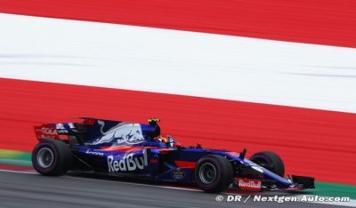 Sainz est content, Kvyat est très déçu