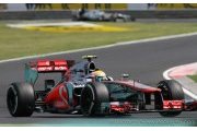 Hamilton résiste à Raikkonen et gagne !