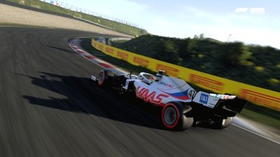 Guide d’achat de Noël pour les passionnés de F1 et de sport auto