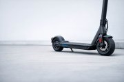 Stabilité et confiance : pourquoi ce critère devient central pour les trottinettes électriques