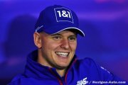 Schumacher va 'beaucoup mieux' chez Haas F1 d'après Steiner