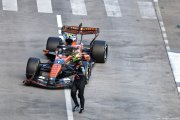 Coup dur pour McLaren : Norris immobilisé, la MCL40 en difficulté à Monaco