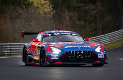 Verstappen trahi par sa mécanique, la victoire s’envole au Nürburgring