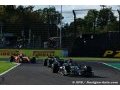 Sainz 'riait' en voyant les pilotes Mercedes F1 s'entraider au DRS