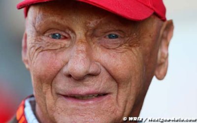 Lauda buys Austrian airline