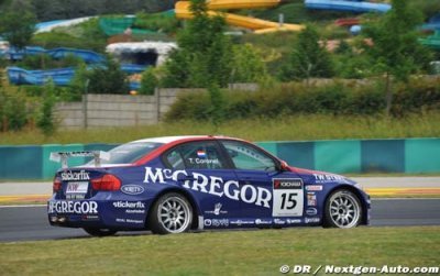 Suzuka, Course 2 - Coronel devant les Chevrolet