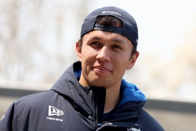 Albon remercie la FIA d’avoir ’écouté’ les pilotes au sujet des F1 2026