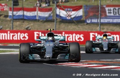 Mercedes keeping ’options open’ for 2019 - Wolff