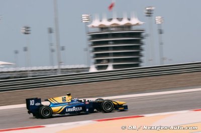 Essais de Bahreïn, jour 2&nbsp;: Latifi prend les commandes