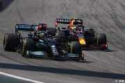 Le duel Hamilton - Verstappen est 'le plus empoisonné' depuis Senna - Prost