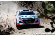 Hyundai secures first double finish in style