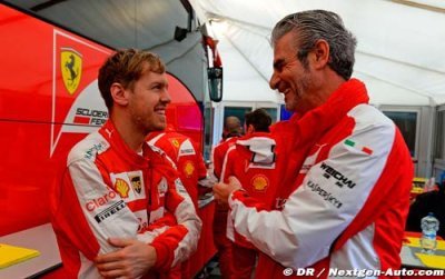 Villeneuve&nbsp;: Vettel était vu comme un grand-père chez Red Bull
