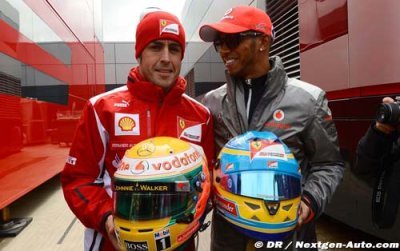 Stewart et Coulthard conseillent Hamilton