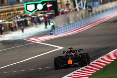 ’Aucune idée, pas d’inquiétude’&nbsp;: Verstappen reste évasif sur la situation de Red Bull