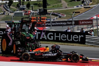 Red Bull l’admet&nbsp;: une journée ’noire’, le championnat est terminé pour Verstappen