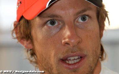Button entre excitation et compassion 