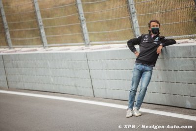 Wolff ne ‘bloquera pas’ de Vries mais hésite encore sur son avenir…