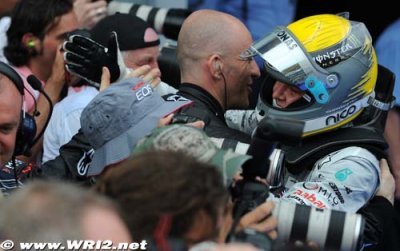 Encore un podium pour Rosberg