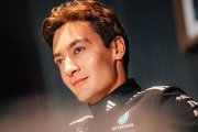 Russell : L'annonce du départ de Hamilton chez Ferrari était 'une bombe'