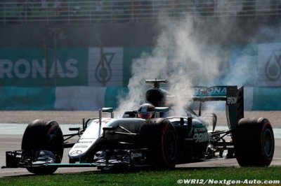 Wolff rassure Hamilton&nbsp;: Mercedes va examiner ses moteurs restants
