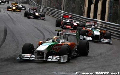 Les deux Force India dans les points