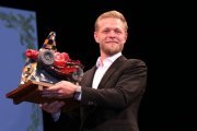 Magnussen reçoit le Trophée Lorenzo Bandini en 2022