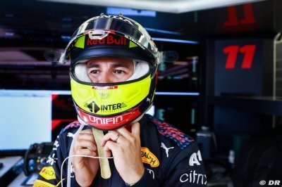 Pérez remercie Albon pour son travail de l’ombre dans le simulateur Red Bull