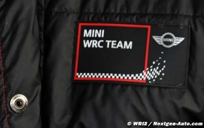 Romain Dumas au Rallye de France sur une Mini WRC