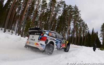 ES8-9&nbsp;: Mikkelsen en tête, Ogier et Latvala trébuchent