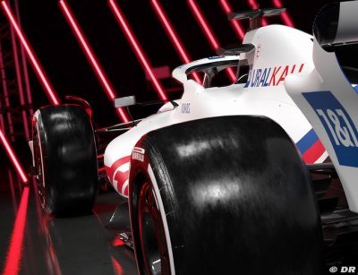 Steiner confirme que la Haas VF-22 sera ’un peu différente’ lors des essais