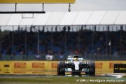 Hamilton gagne en solitaire à Silverstone
