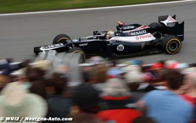 Free 1: Pastor Maldonado shines in opening practice