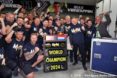 Verstappen est ’très fier’ d’un 4e titre acquis dans la difficulté
