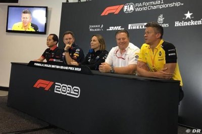 Mercedes et Hamilton ‘ne tuent pas la F1’ selon les directeurs d’écurie