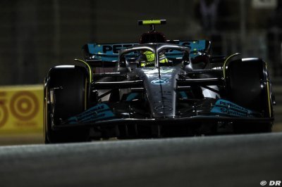 Hamilton place Mercedes F1 à 6 dixièmes de Ferrari et une seconde de Red Bull