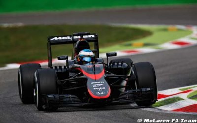 Fernando Alonso tacle lui aussi Honda 